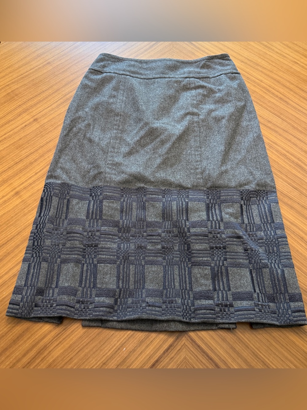 Magaschoni Gray Skirt with embroidered hem